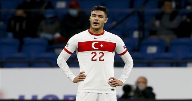 Galatasaray&#039;dan Ozan Kabak&#039;a tebrik