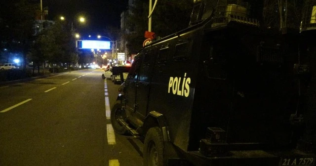 Genç kadını sokak ortasında sırtından vurdular