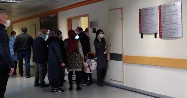 Kadın doktora hastanede orakla saldırı