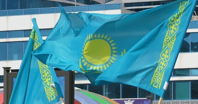 Kazakistan 12 vatandaşını Suriye’den tahliye etti