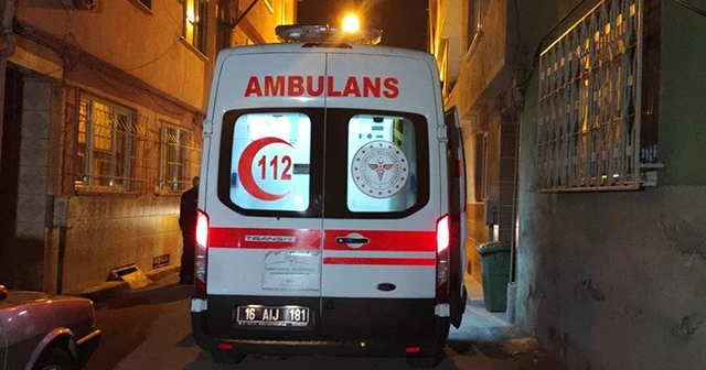 Kendisini terk eden kız arkadaşını bıçakladı