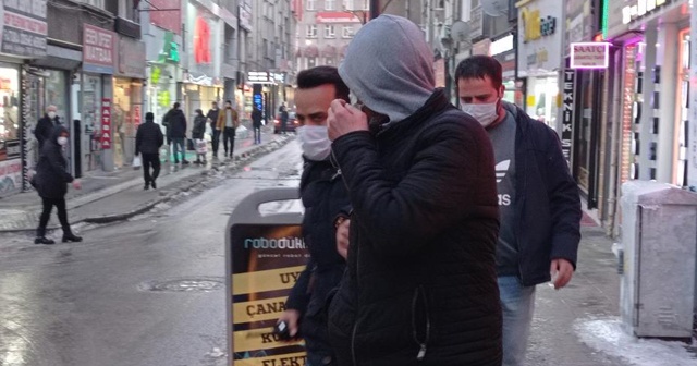 Kumar oynarken yakalandı, polisleri böyle atlatmaya çalıştı