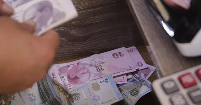 Merkez TL'de zorunlu karşılık oranlarını artırdı