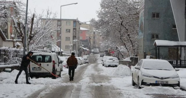 Muş’ta 174 köy yolu ulaşıma kapandı