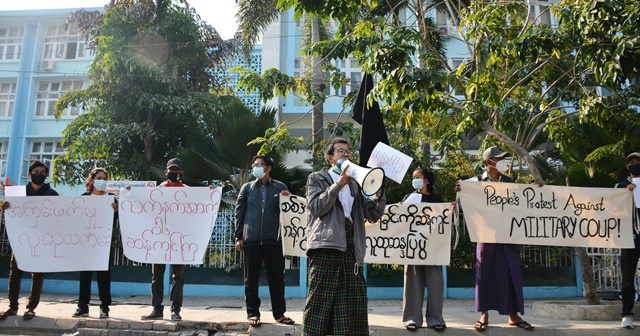 Myanmar&#039;da darbe karşıtı protestolar devam ediyor