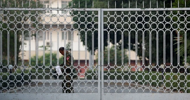 Myanmar ordusu ülke yönetimine el koydu