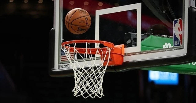 NBA'de Hornets Warriors'ı son saniyede mağlup etti