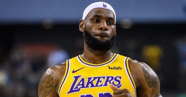 NBA'de Lakers, Thunder'ı uzatmada yendi