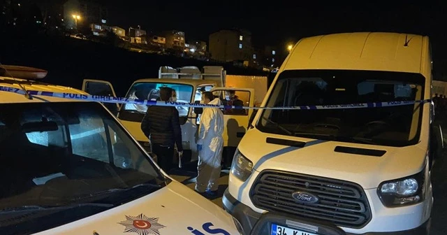 Önce eşini ve eniştesini öldürdü ardından kafasına sıktı