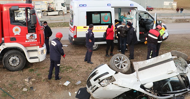 Samsun&#039;da otomobil devrildi