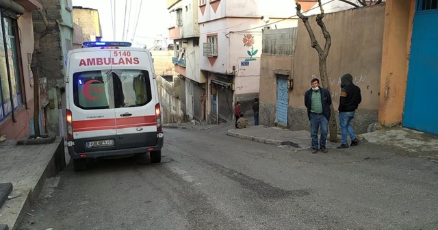 Silahlı kavgada oğul öldü anne ağır yaralandı