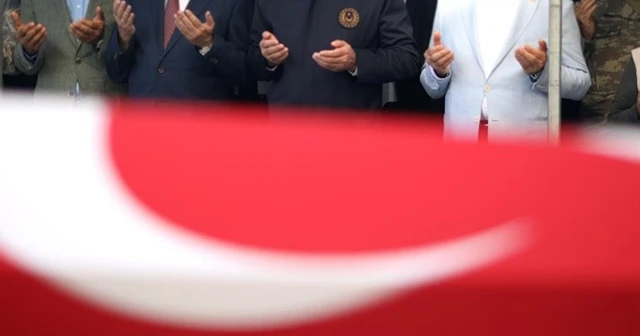 Siyasi liderler şehitler için başsağlığı mesajları paylaştı