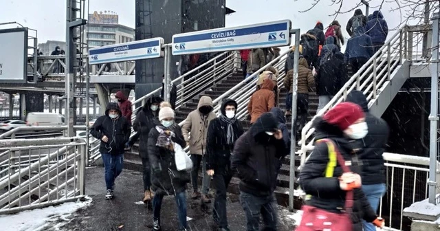 Toplu taşımada kar yoğunluğu