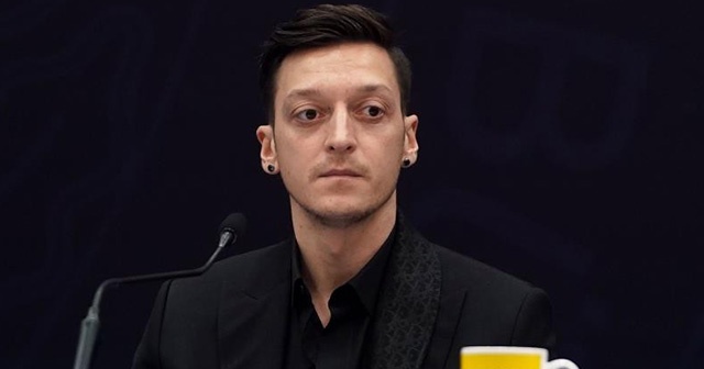 Transfer döneminde Mesut Özil konuşuldu