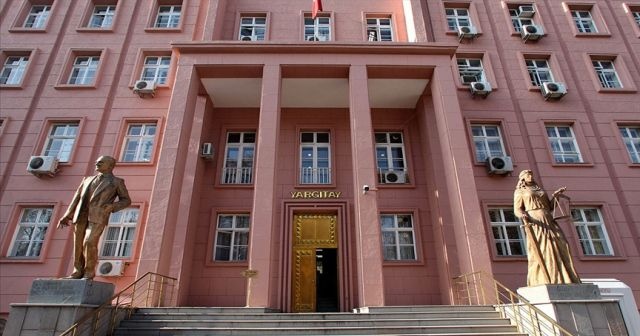 Yargıtay eski tuğgeneral Şener Topuç&#039;a FETÖ üyeliğinden verilen cezayı onadı