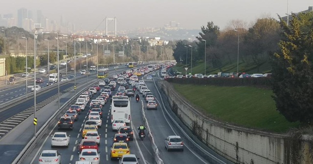 15 Temmuz Şehitler Köprüsü&#039;nde trafik yoğunluğu