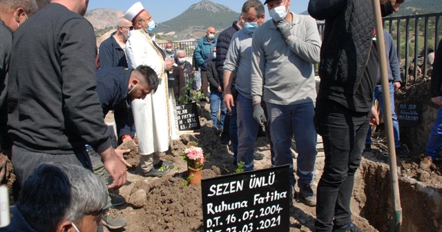 5 aylık hamileyken öldürülen Sezen defnedildi