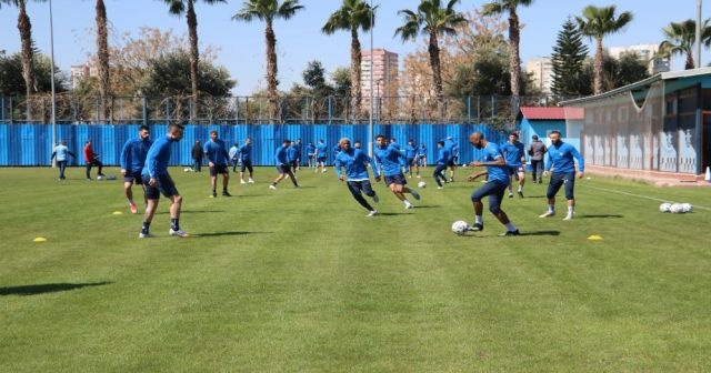 Adana Demirspor, gözünü Süper Lig’e dikti