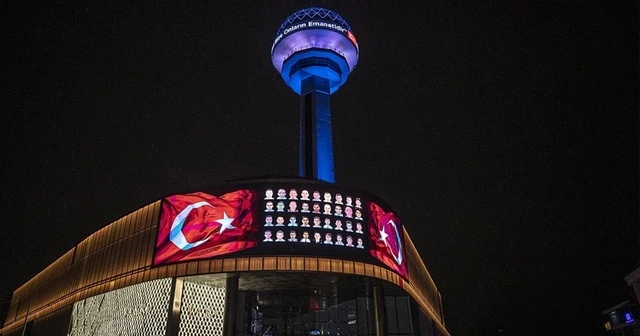 Atakule şehit aileleri için aydınlatıldı
