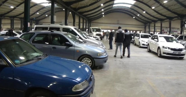 Aylar sonra ikinci el oto pazarı açıldı