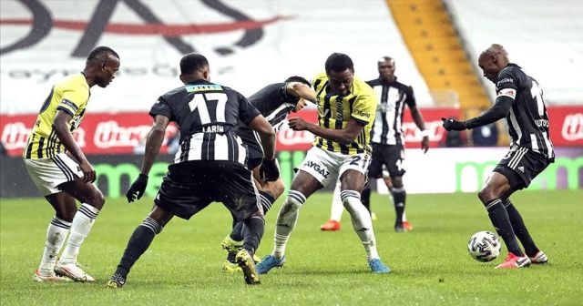 Beşiktaş derbi maçında sahasında Fenerbahçe ile 1-1 berabere kaldı