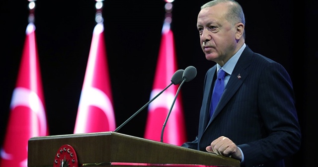 Cumhurbaşkanı Erdoğan: Akıllı telefonda üretim üssü olma yolunda ilerliyoruz