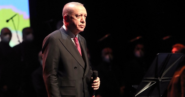 Cumhurbaşkanı Erdoğan, Mehmet Akif&#039;in şiirini okudu