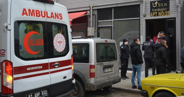 Doğalgaz borusuna bağladığı iple canına kıymak istedi