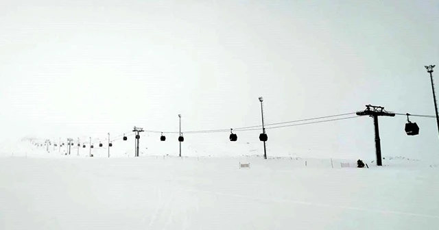 Erciyes'te kar kalınlığı 130 santimetre ölçüldü