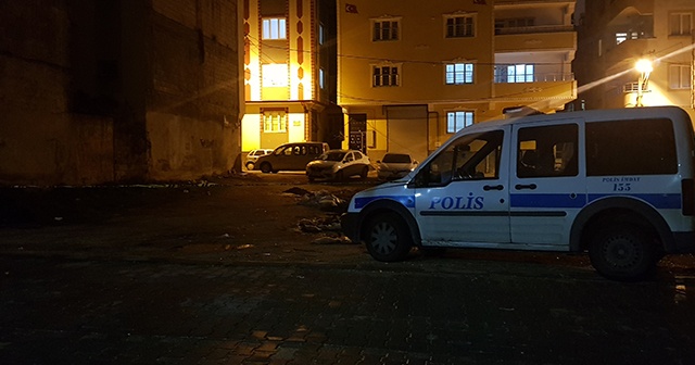 Gaziantep&#039;te dur ihtarına uymayan şüpheli polise ateş açtı