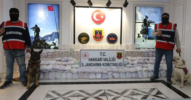 Hakkari’de 482 kilo eroin, 65 kilo metamfetamin ele geçirildi