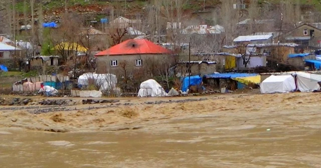 Hakkari’de sel