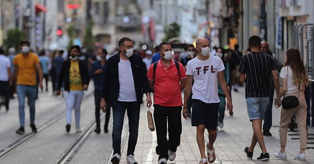 İngiltere varyantlı vakalara karantina sonrası test şartı kalktı