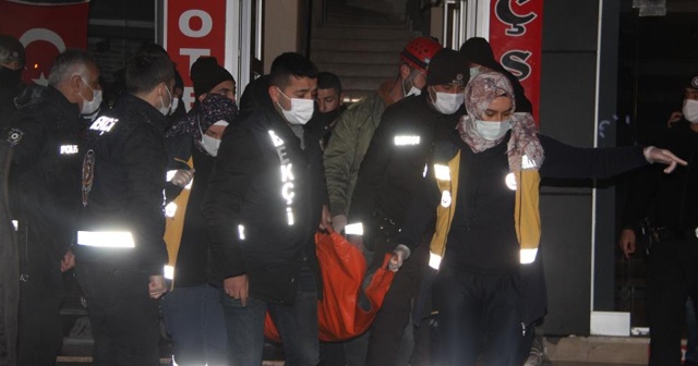 İnşaatta tartışma bıçaklı ve silahlı kavgaya döndü: 5 yaralı