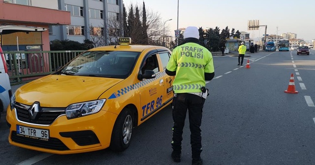 İstanbul’da toplu taşıma araçlarında korona virüs denetimi