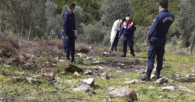 İzmir&#039;de yeğen dehşeti: Bir amcasını öldürdü, diğerini yaraladı