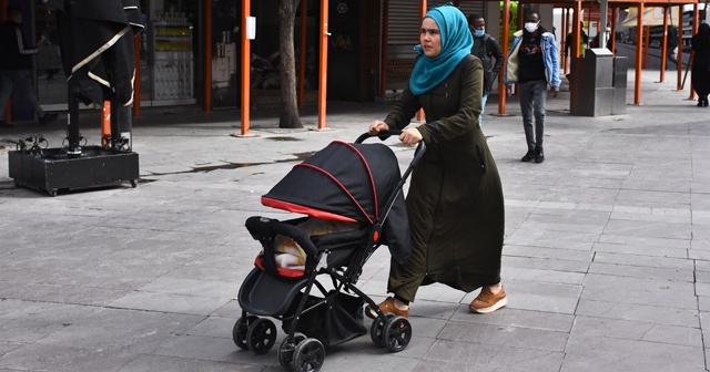 Konya&#039;da kurallara uymayan vatandaşlar tepki çekiyor