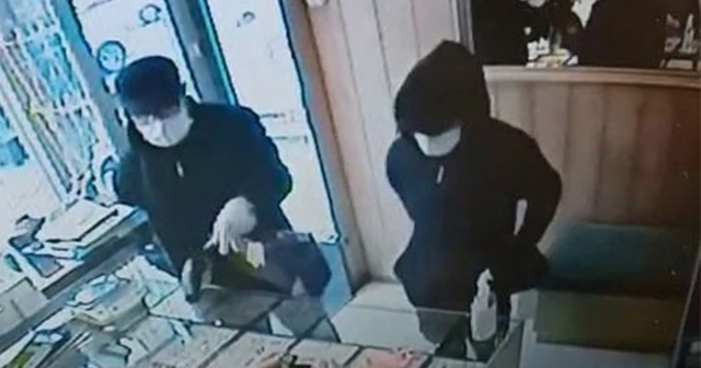 Kuyumcuya soygun girişimi kamerada