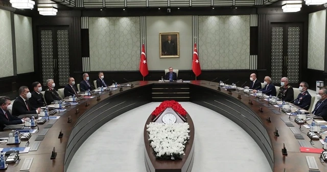 Masada üç kritik başlık