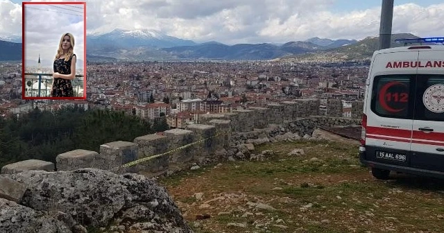 Parkta öldürülen 17 yaşındaki Gizem'in cenazesi alındı