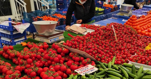 Soğuk havaların devam etmesi pazarda fiyatları artırdı