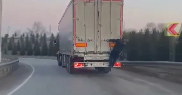 Tırdan inmek için soğuk terler döktü
