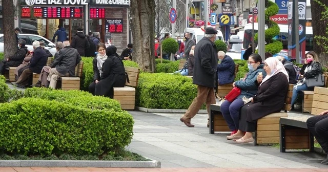 Trabzon’da park ve bahçeler boş kalmıyor