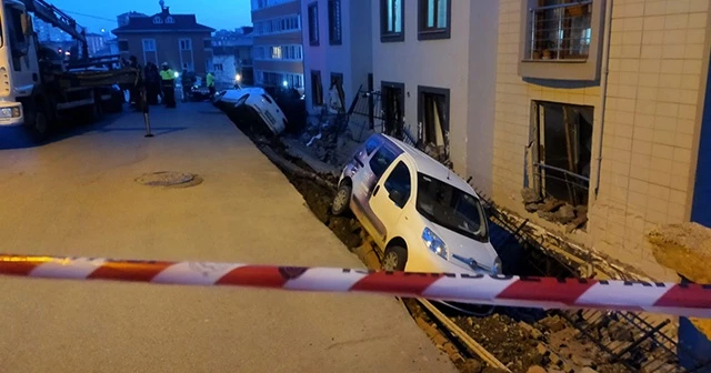 Ümraniye’de istinat duvarı çöktü