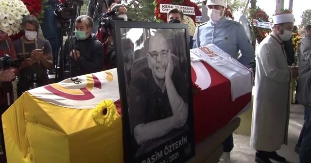 Usta oyuncu Rasim Öztekin son yolculuğuna uğurlandı