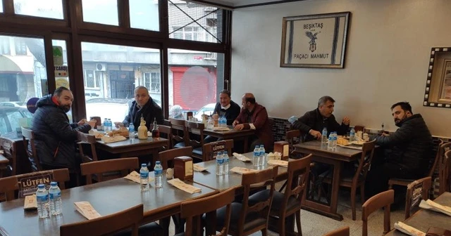 Vatandaşlar şifa için paça çorbacılarına akın etti