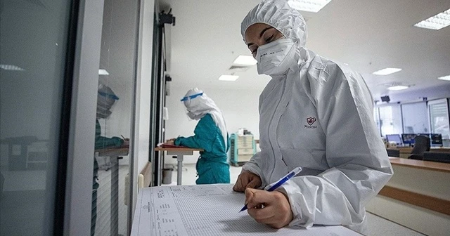 18 Nisan 2021 koronavirüs tablosu: 318 can kaybı, 55.802 yeni vaka