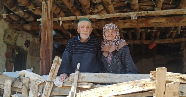 72 yıldır aynı yastığa baş koyan çiftin mutluluk sırrı: Sevgi ve saygı