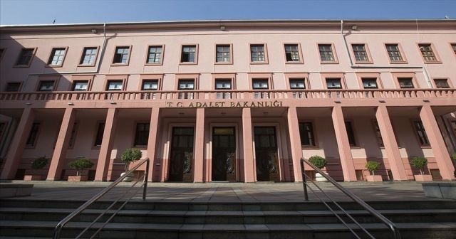 Adalet Bakanı Gül&#039;den Adli Görüşme Odalarının kullanımına ilişkin genelge