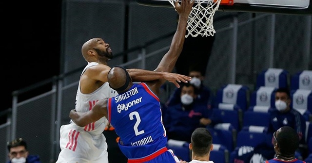 Anadolu Efes, Real Madrid önünde bu kez kazanamadı